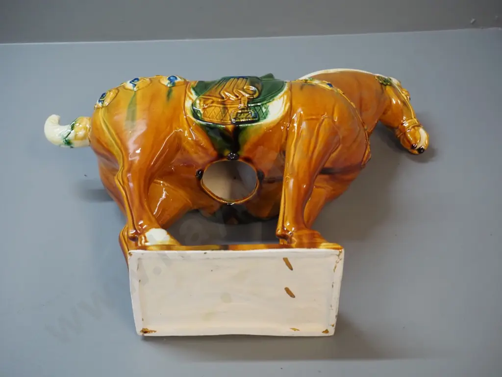 Chinese ceramic horse figure H-410 L-470 Image 1++