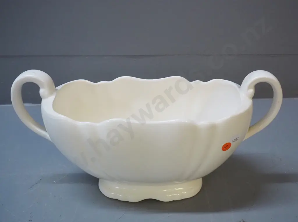 Crown Devon large handled trough vase - manufacturing flaw on one handle H180 W360 Image 1++