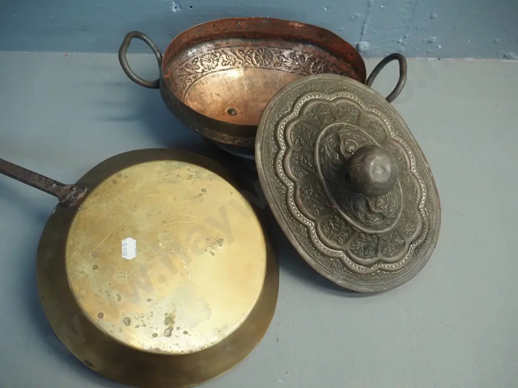 brass frying pan with forged iron handle (pan slightly bent) marked Ballarat & pressed copper lidded tureen H-160 L275 Image 1++