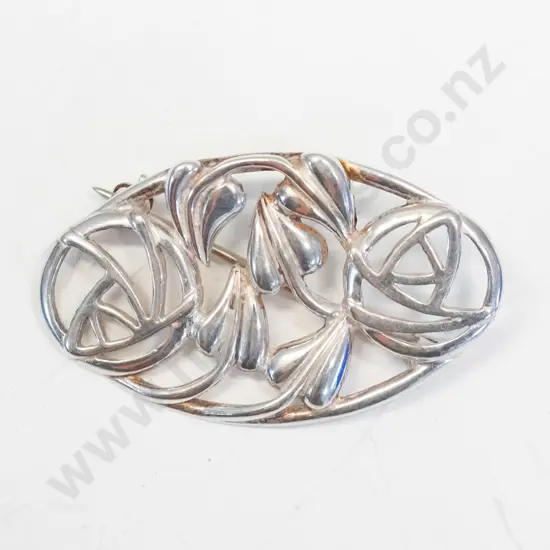 silver brooch stamped 925