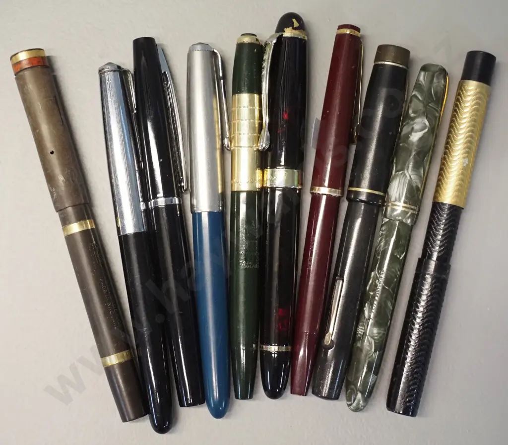 10 assorted fountain pens, some in restorer's condition - Burnham, Wyvern, Parker, Mabie Todd "Swan" etc. Image 1++