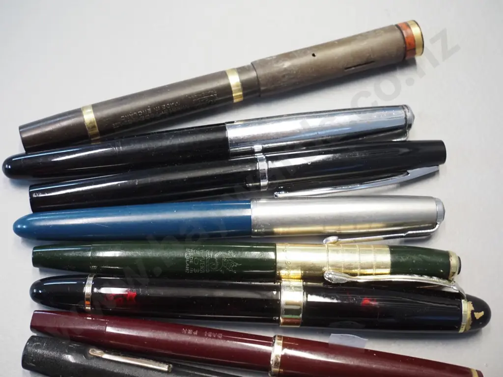 10 assorted fountain pens, some in restorer's condition - Burnham, Wyvern, Parker, Mabie Todd "Swan" etc. Image 1++