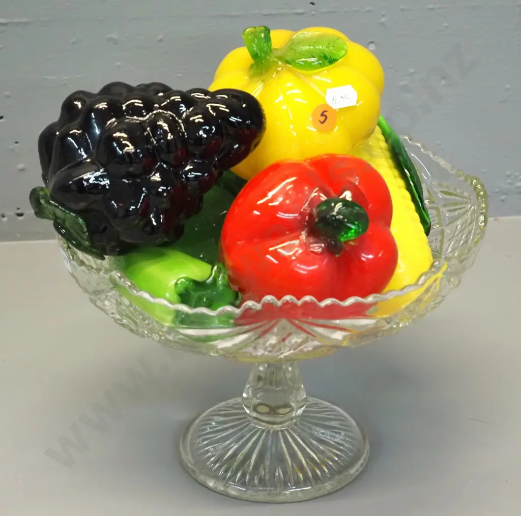 cut glass comport bowl H-160 D-270 and 6 pieces of glass fruit & vegetables Image 1++