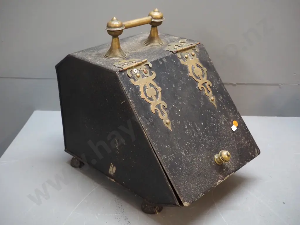 vintage tin coal scuttle with brass hinges and handle - damage, repairs, warping, corrosion H380 W270 D400 Image 1++