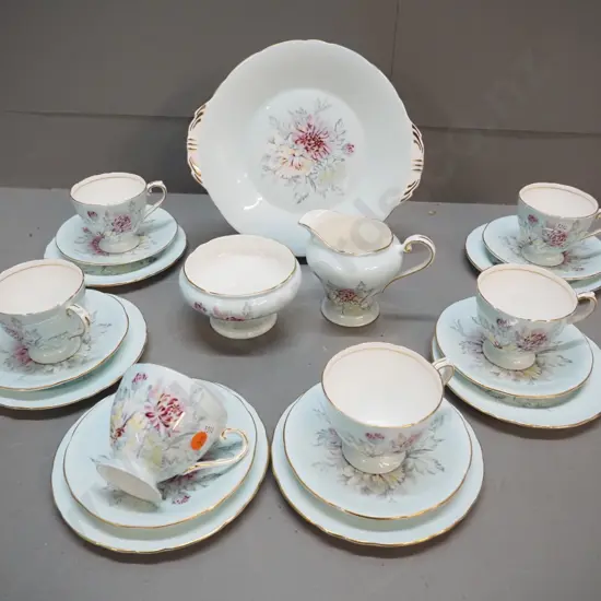 Aynsley 21-piece tea set - floral and pale blue