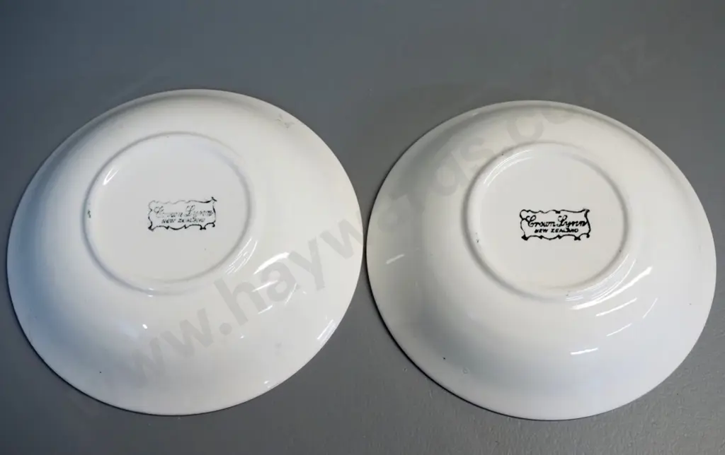2 Crown Lynn 'Nursery Tale' bowls D-160 Image 1++