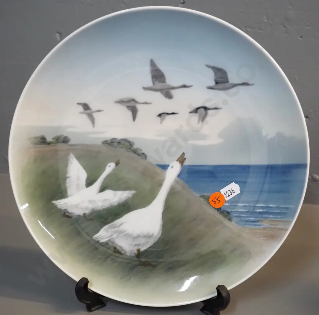 Royal Copenhagen geese pattern cabinet plate No 1508-1125. D-255 Image 1++