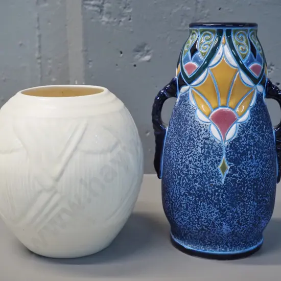 Amphora vase and a Velamour by Spode ball shaped vase H-220