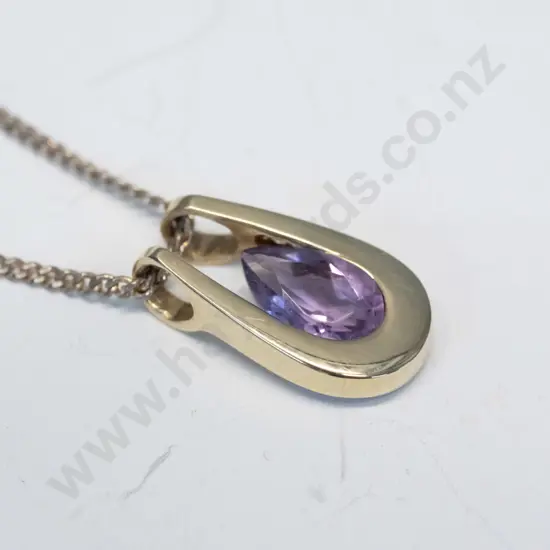sapphire necklace stamped 375