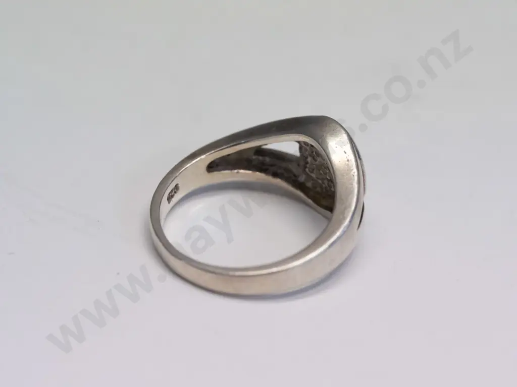 silver opal ring stamped 925 Image 1++