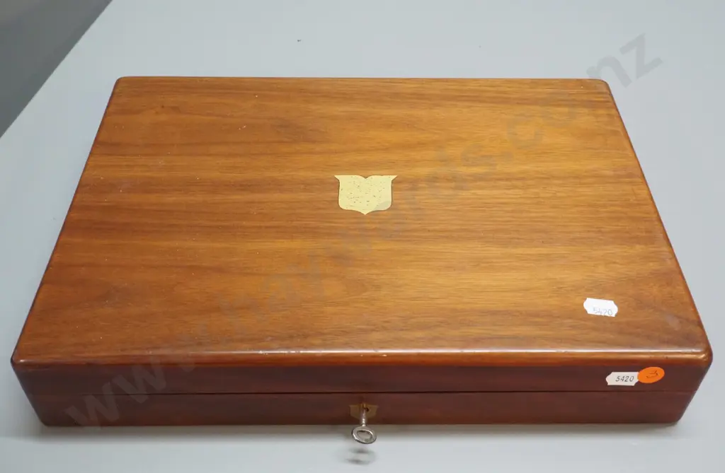 vintage wood-cased set bone-handled etched EPNS fish knives and forks Image 1++
