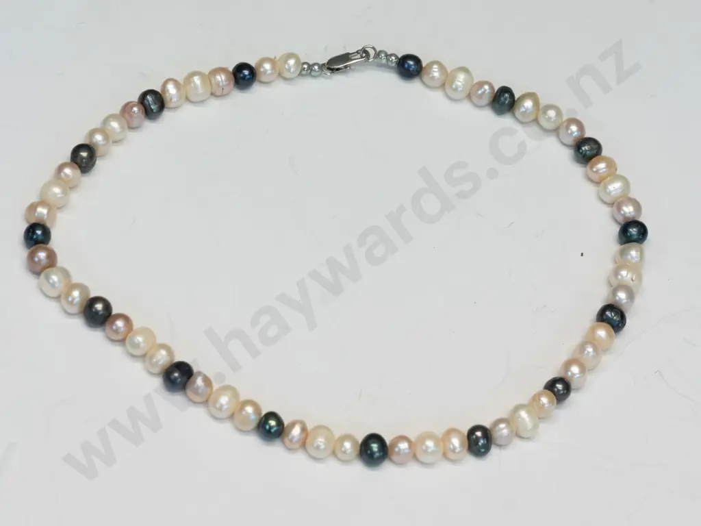 freshwater pearl necklace Image 1++
