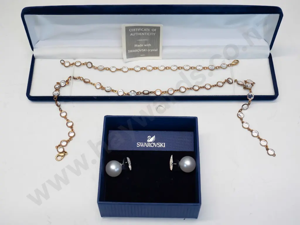 Swarovski necklace / bracelet set  & pair of Swarovski earrings Image 1++