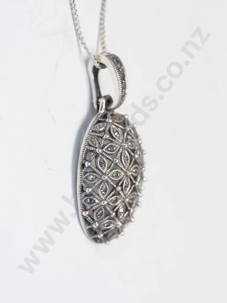 marcasite necklace stamped 925 Image 1++