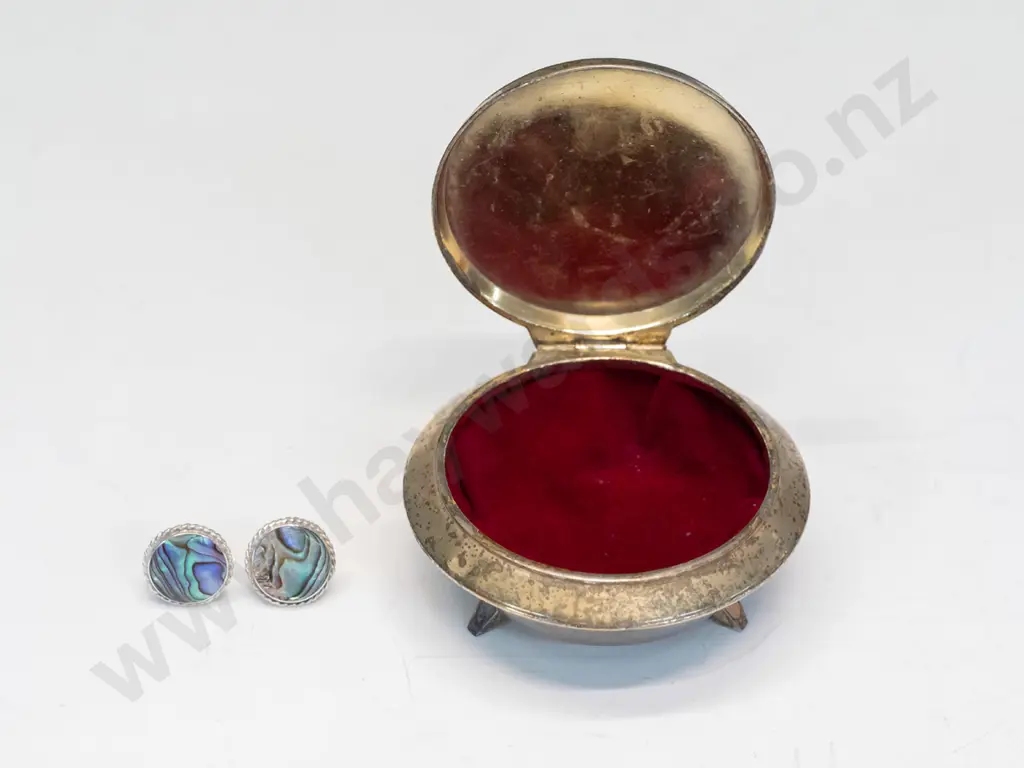 pair of silver paua shell earrings {screw on] & small trinket box with map of New Zealand & a kiwi Image 1++