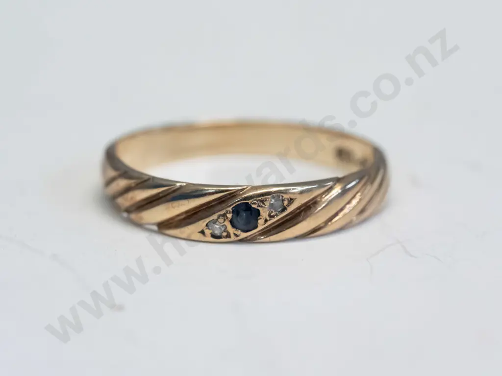 small sapphire ring stamped 375 Image 1++