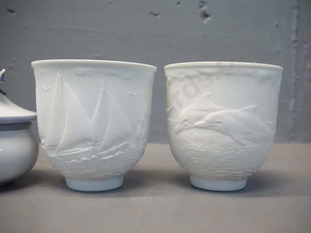 4 Lladro china items - clock H-140, trinket pot and 2 matte ocean theme pots Image 1++