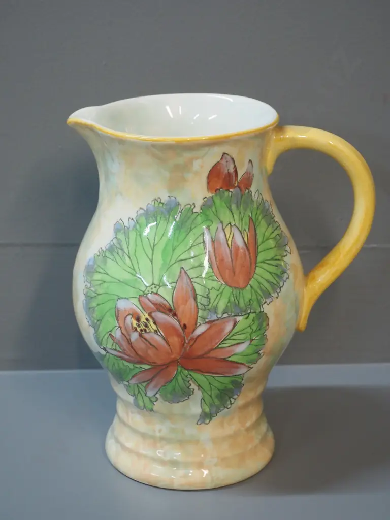 Royal Doulton 'Waterlily' pattern jug H-225 W-180 Image 1++