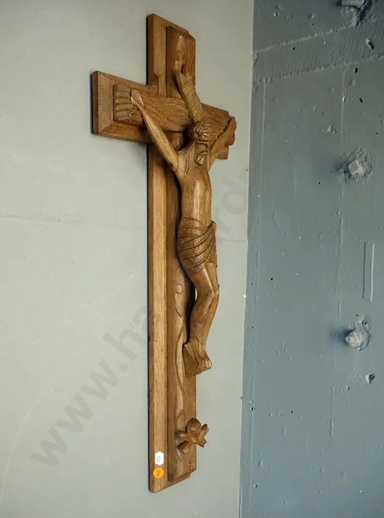 carved wooden crucifix H-640 W-270 Image 1++
