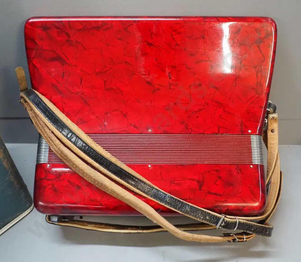 Scandalli Italian piano accordion with case Image 1++