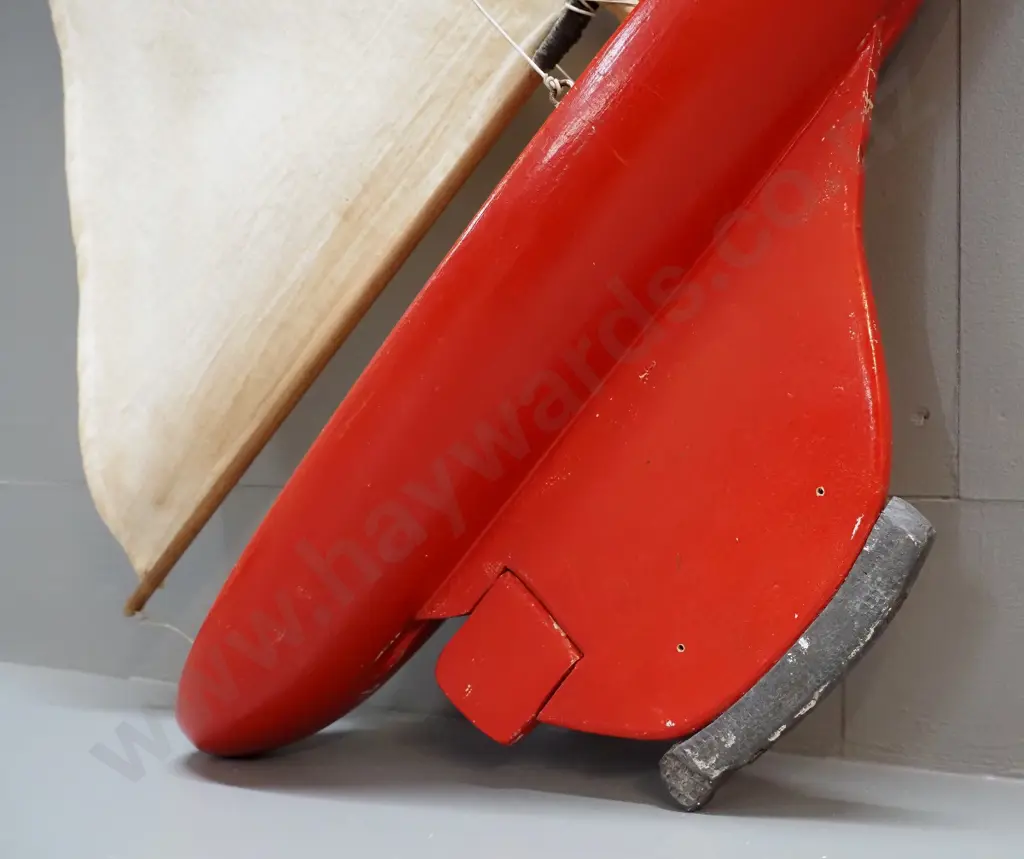 wooden pond yacht, no stand H-810 L-600 Image 1++