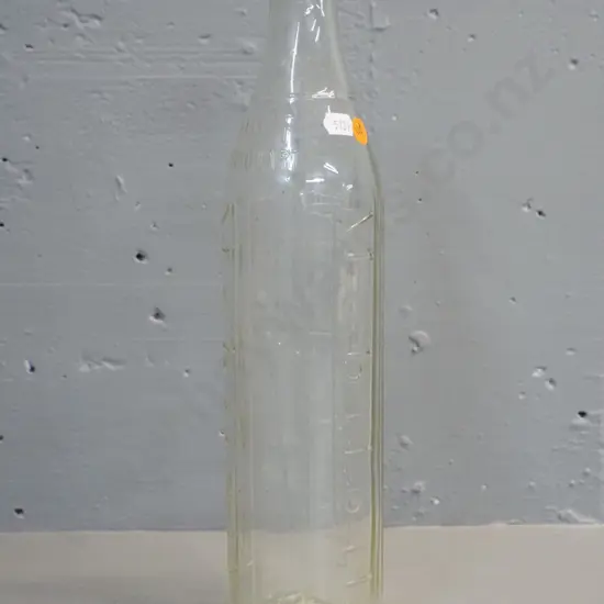 clear glass Mobil quart oil bottle H-380