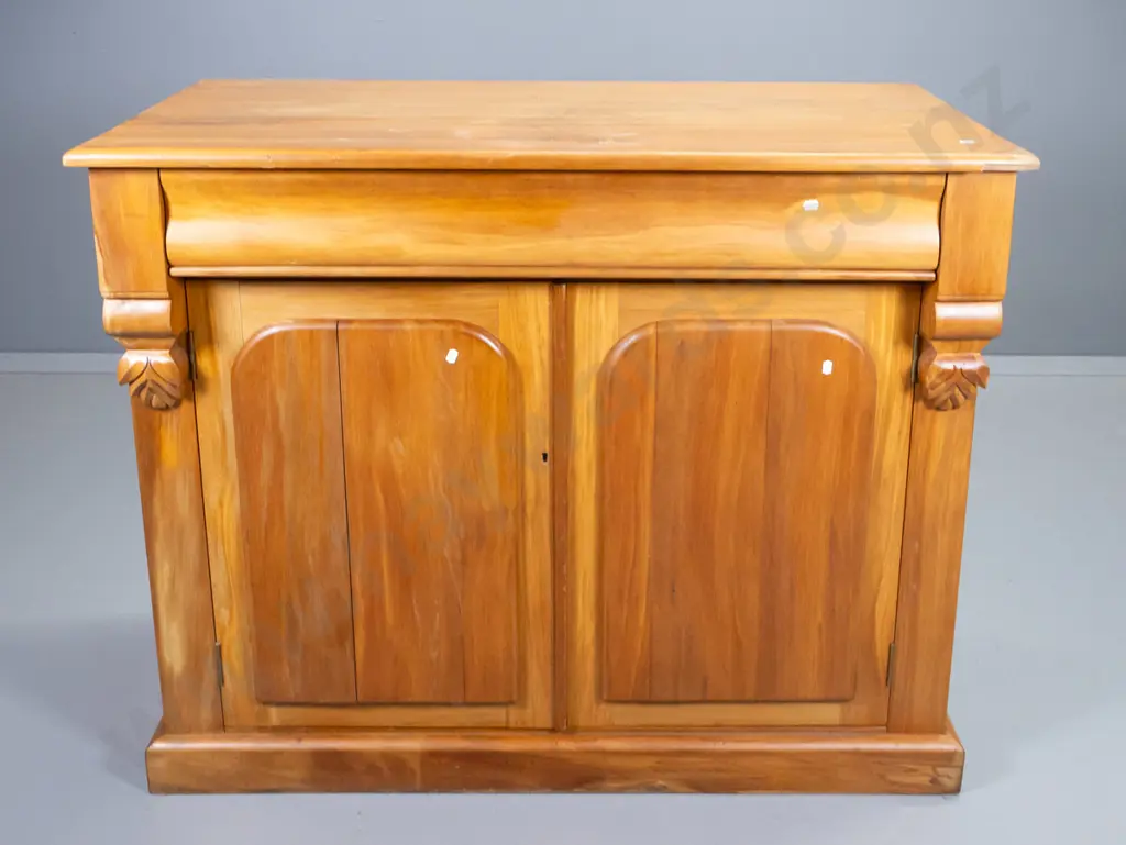 vintage rimu colonial style chiffonier with carved corbels - some splitting in doors and top, polish needs needs work Image 1++