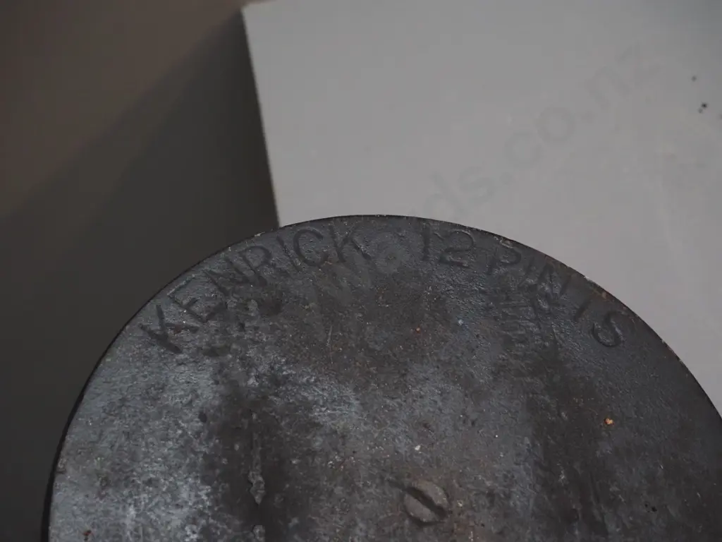 2 kettles painted black - no lids. Smaller (Stensons?) made in New Zealand, other Kenrick  No 6 H370 D250 Image 1++