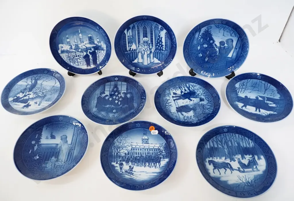 10 assorted Royal Copenhagen Christmas plates - 1980s and 90s dates - D-180 Image 1++