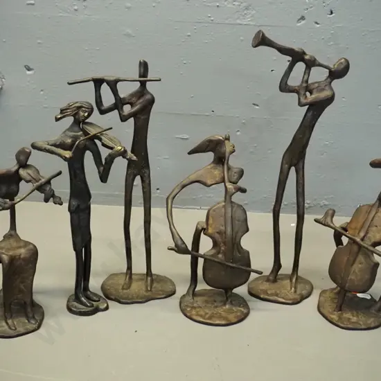 6 wrought metal musician figures - tallest is trumpet player H-340
