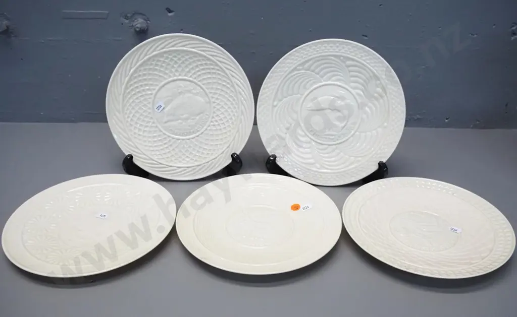 5 Belleek Christmas plates - 3 are brown mark, 2 green mark, 1976 thru 1980. D-225 Image 1++