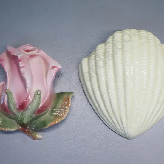 2 retro wall pocket vases - Sylvac shell shape H-160 W-170 and a Titian Studio rose