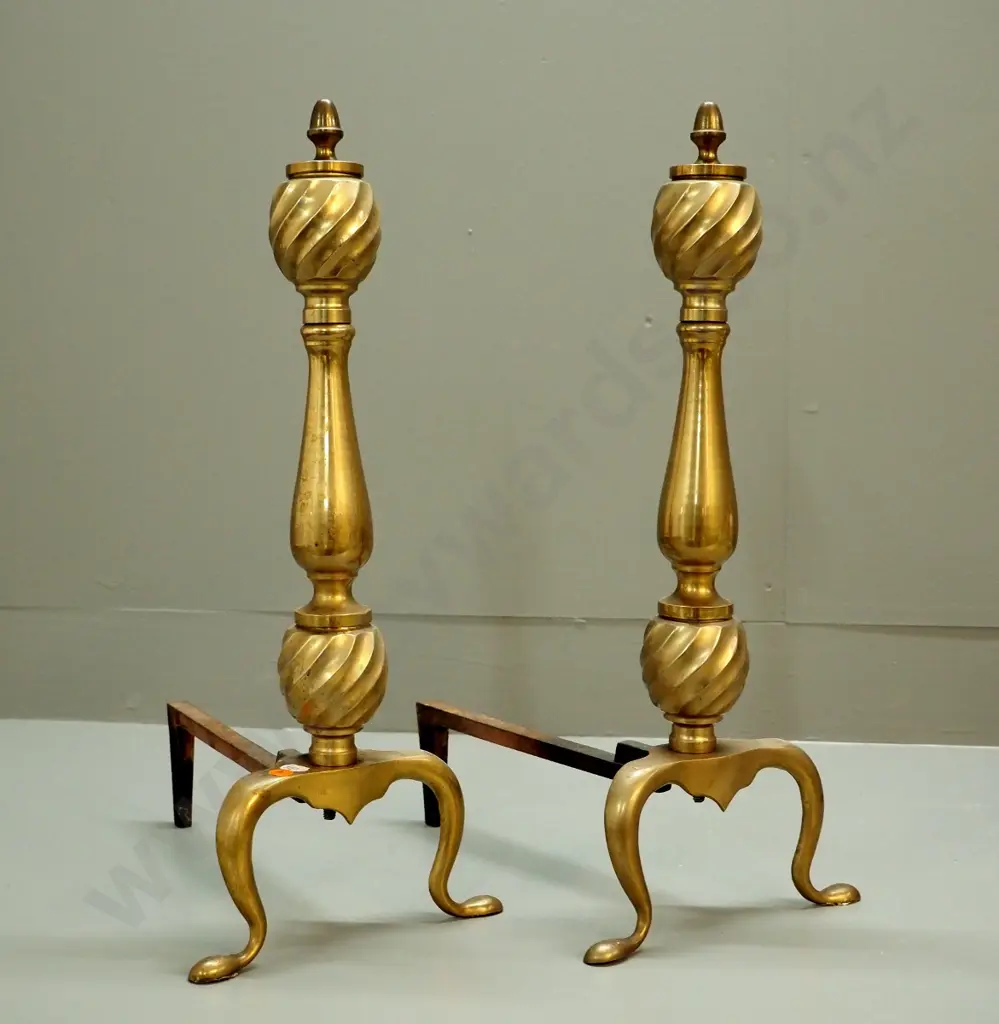 pair of brass fire dogs / andirons H-490 Image 1++