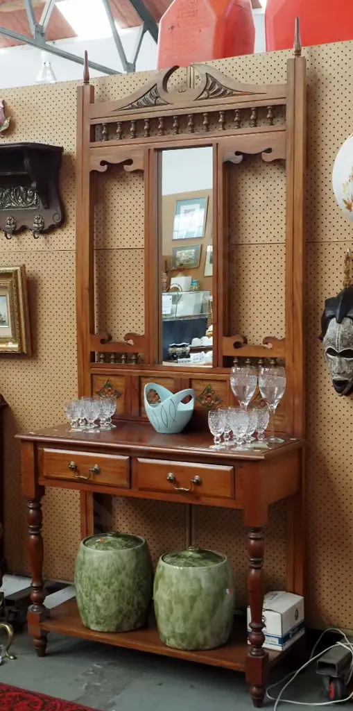 mahogany hall stand with spindle mirror back, 2 drawers, lower shelf H-2070 W-900 D-350 Image 1++