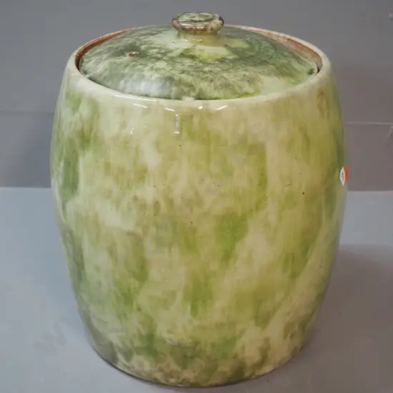 Timaru Pottery green stipple glaze lidded storage jar H-280 D-240