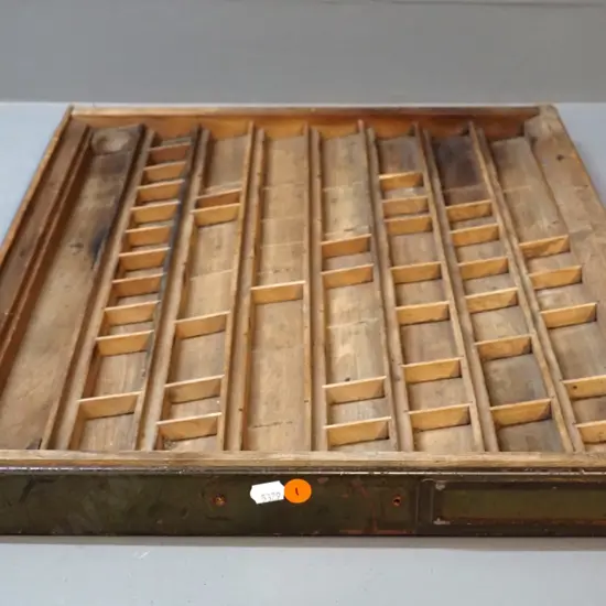 printing type tray with angled sides, metal end plate, no maker's marks - some dividers missing L585 W440