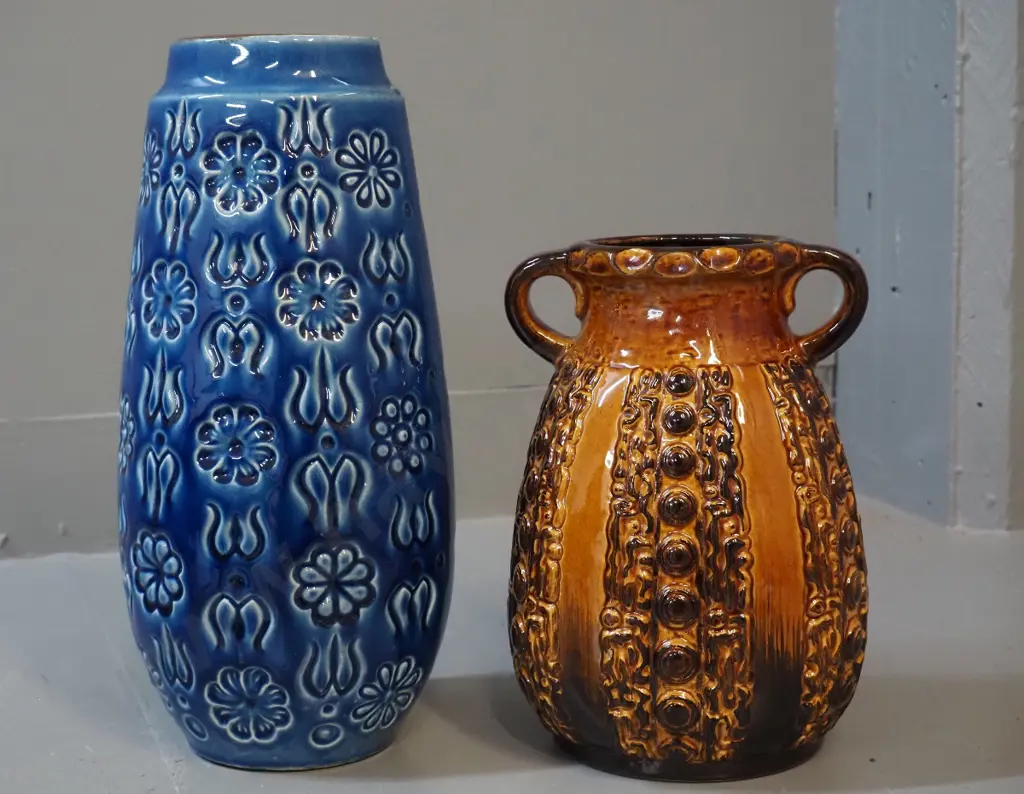 2 high-glaze German pottery vases - brown one marked Relief 62-21, blue one is H-310 Image 1++