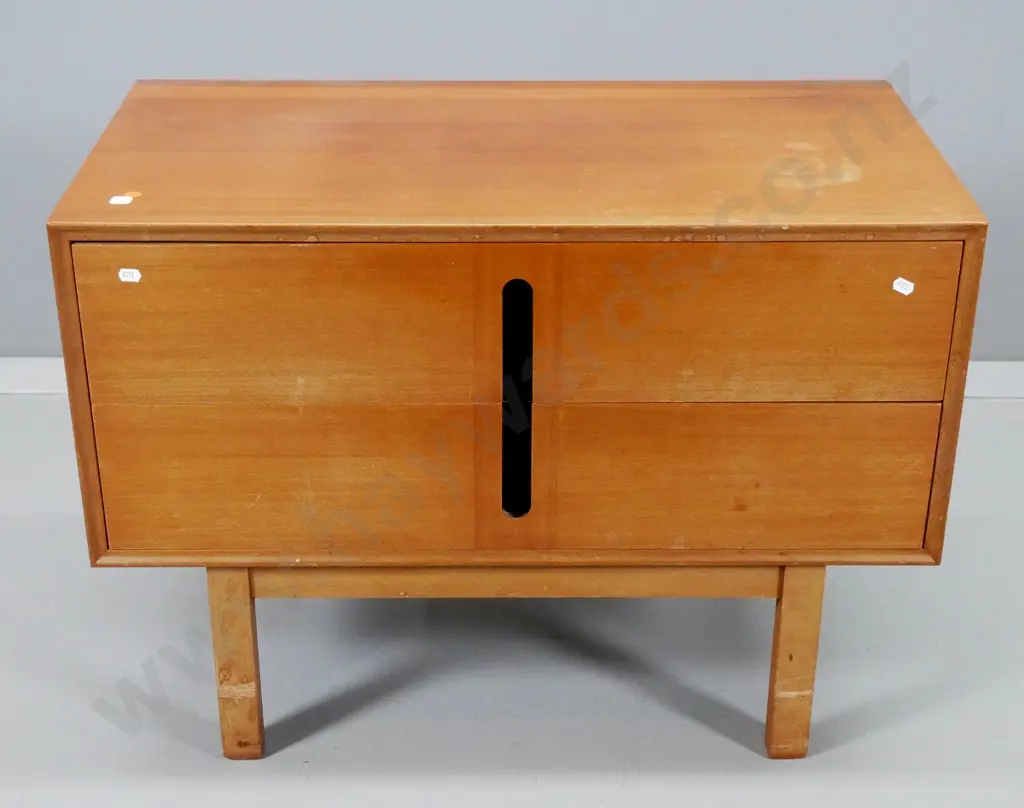mahogany mid-century 2-drawer lowboy chest with divided top drawer, scratches, polish needs work H550 W760 D410 Image 1++