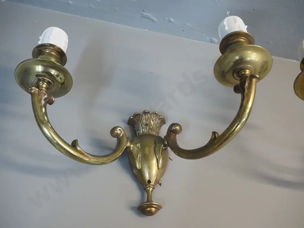 pair of brass 2-light candle style wall sconce light fittings H-260 W-330 Image 1++