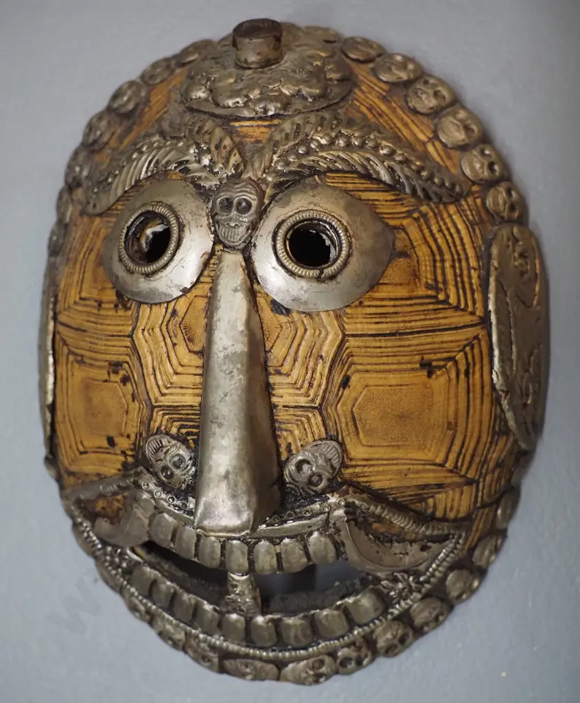 6 Mexican and central American ornamental souvenir items incl. ceramic wall flask, one is metal over turtle shell Image 1++