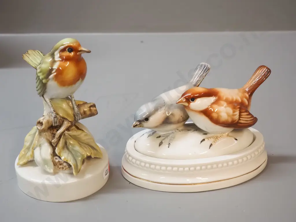 2 Italian bird figures, one on separate oval base L-150 Image 1++