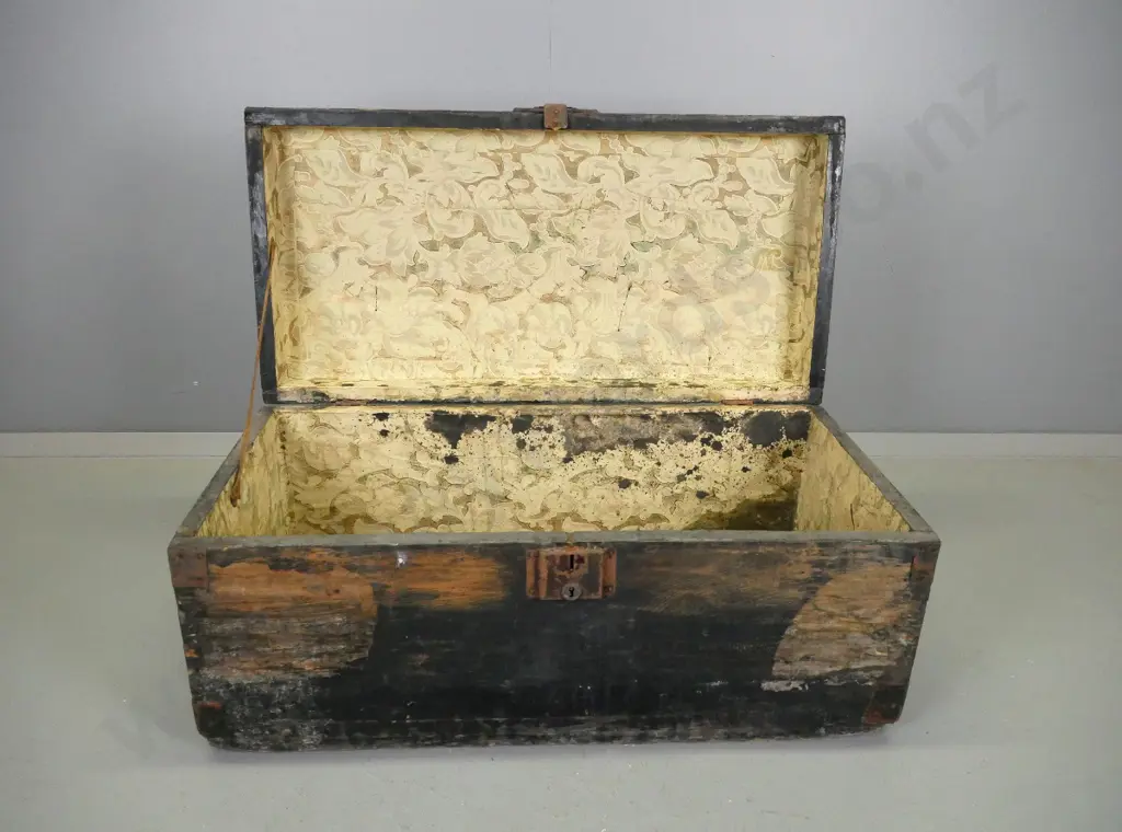 antique timber trunk w/ metal binding - cracks, corrosion, missing metal parts, in rough restorer's condition H390 W840 Image 1++