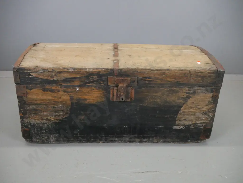 antique timber trunk w/ metal binding - cracks, corrosion, missing metal parts, in rough restorer's condition H390 W840 Image 1++