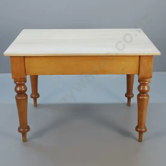 vintage kauri turned leg scrubbed-top kitchen table - splitting to top H-750 L-1100 W-820