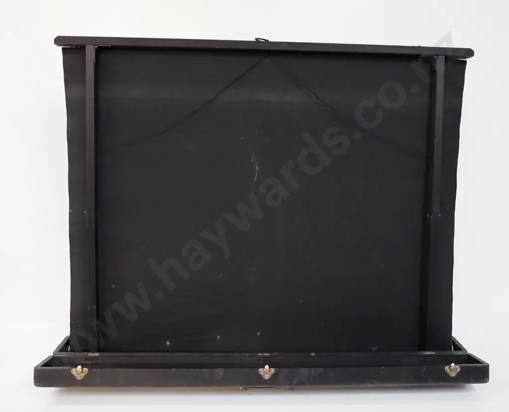 vintage Raven New York portable pop-up cine or slide projector screen in integrated wooden case, some corrosion and wear Image 1++