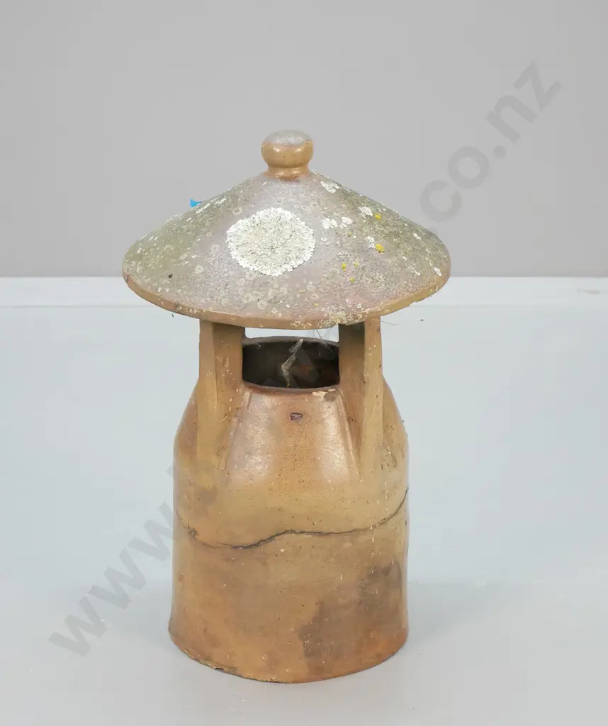 vintage salt-glazed chimney pot w/ capped and vented design H-550 D-340 Image 1++