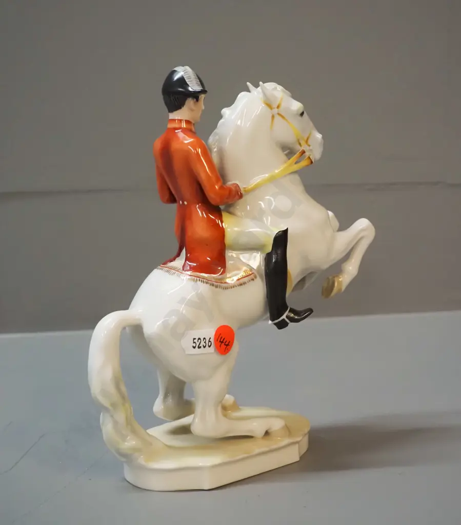 Hutschenreuther figurine - military figure on rearing horse H-200 L-160 Image 1++