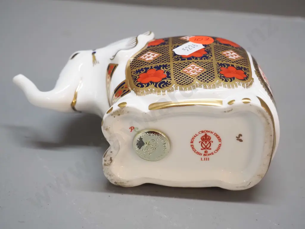 Royal Crown Derby Imari pattern elephant paperweight / figurine H-110 L-160 Image 1++