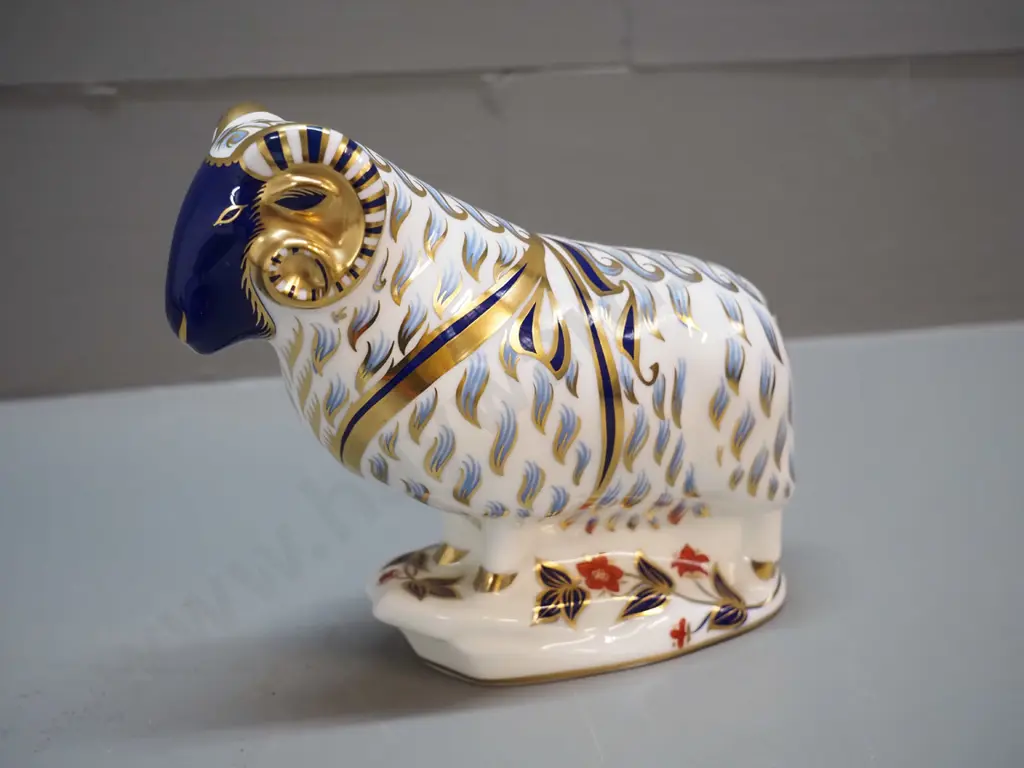 Royal Crown Derby ram paperweight / figurine H-140 L-190 Image 1++