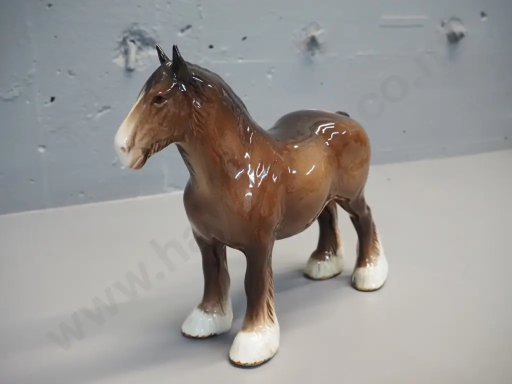 Beswick shire horse figurine H-220 L-250 Image 1++